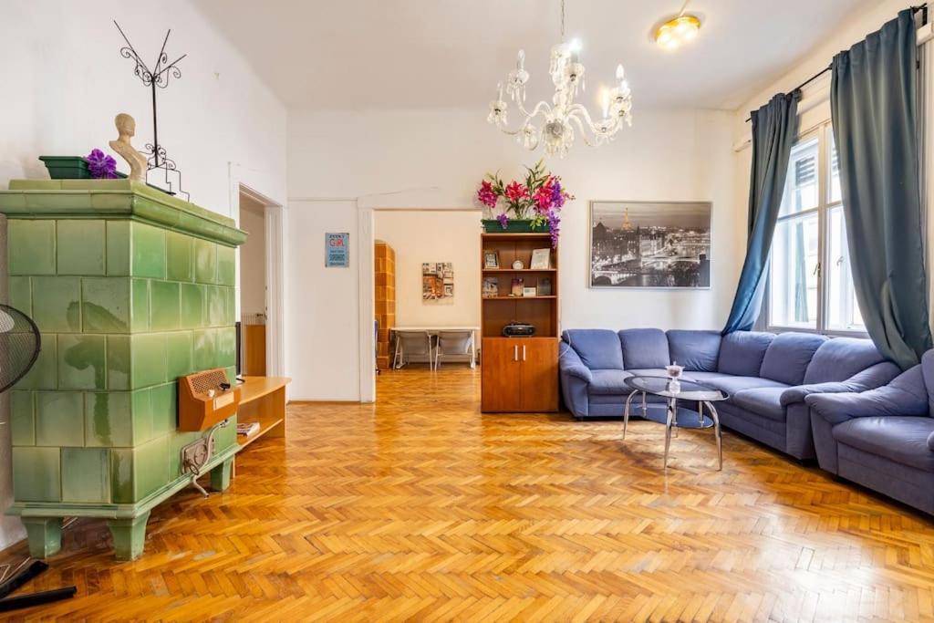 The Gem Apartment Budapest Exteriör bild