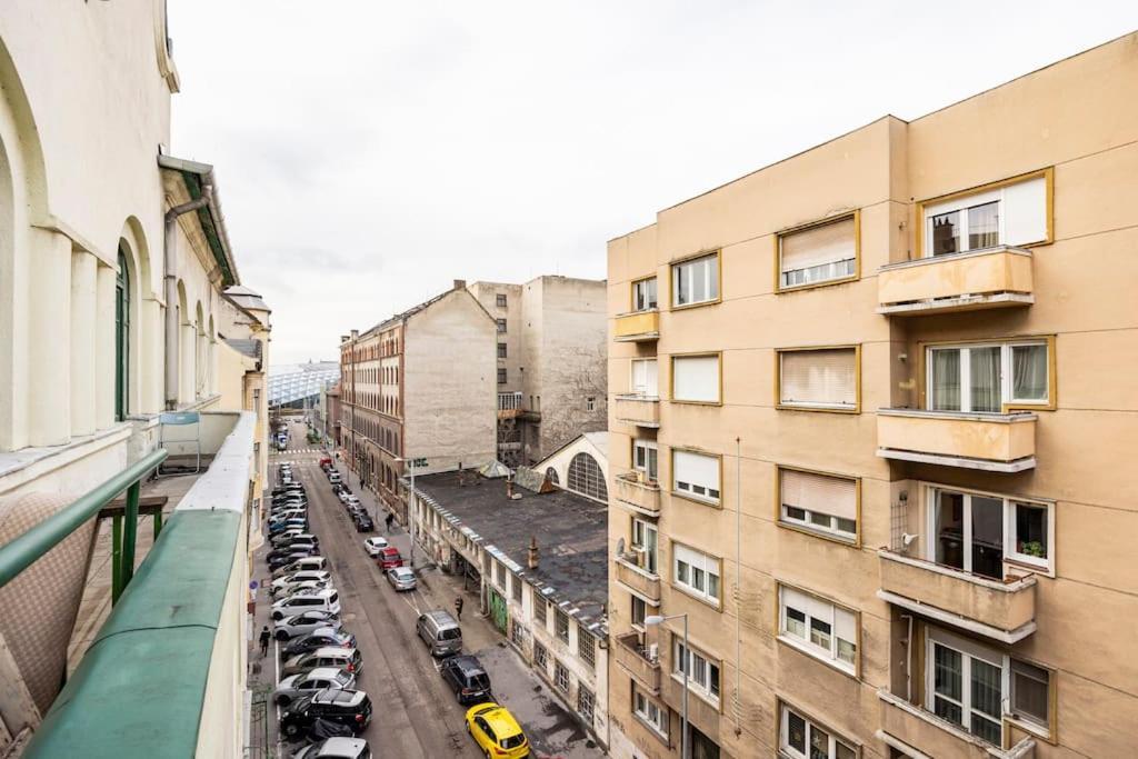 The Gem Apartment Budapest Exteriör bild
