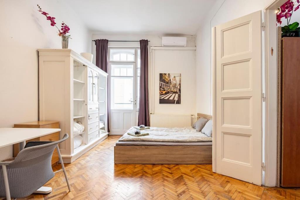 The Gem Apartment Budapest Exteriör bild