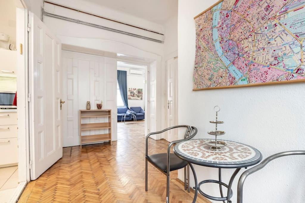 The Gem Apartment Budapest Exteriör bild