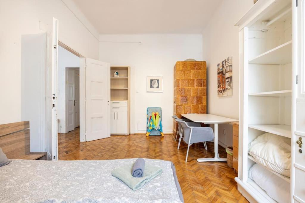 The Gem Apartment Budapest Exteriör bild