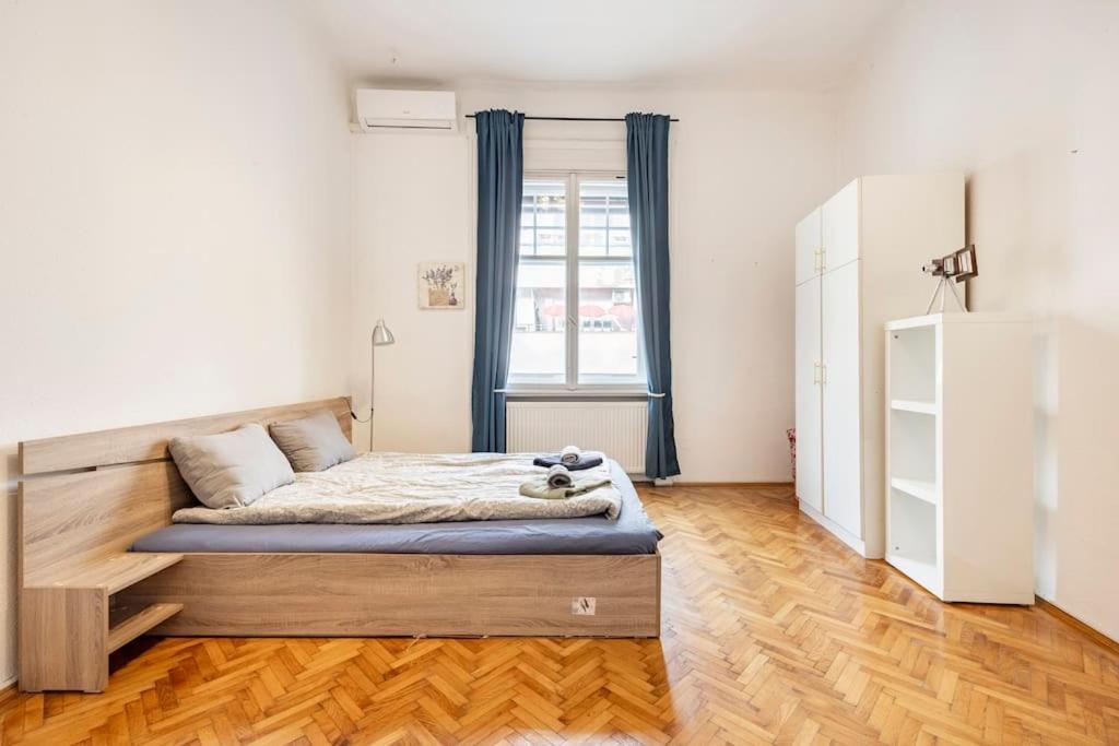 The Gem Apartment Budapest Exteriör bild